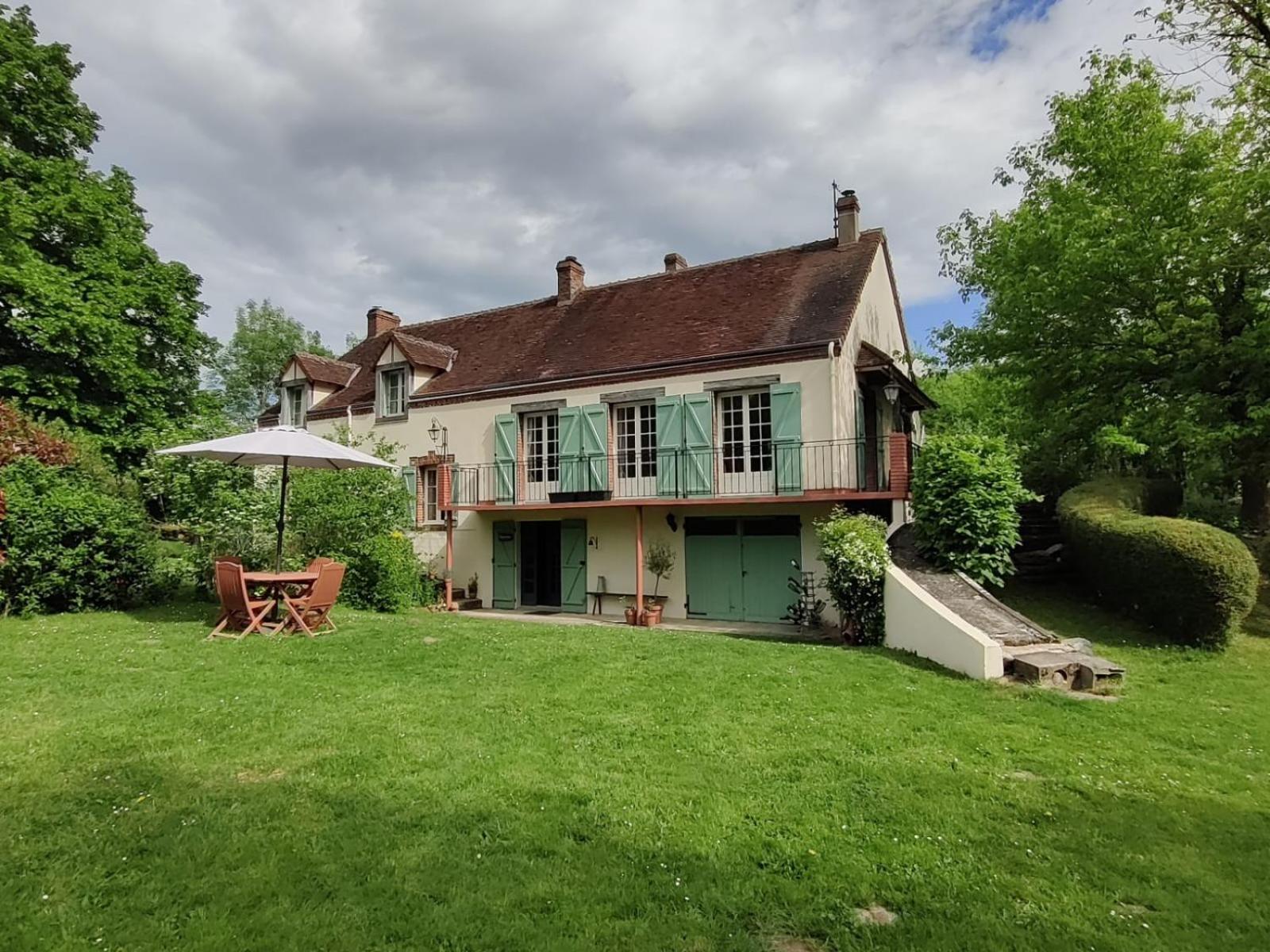 Chambres D'Hotes / B&B Chez Mon Reve Eguzon-Chantome Kültér fotó